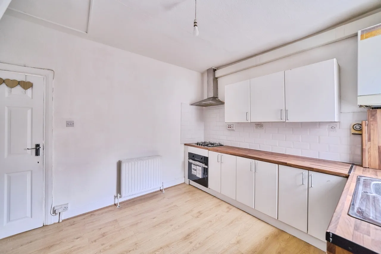 Tavistock Road, London, E15, photo 5