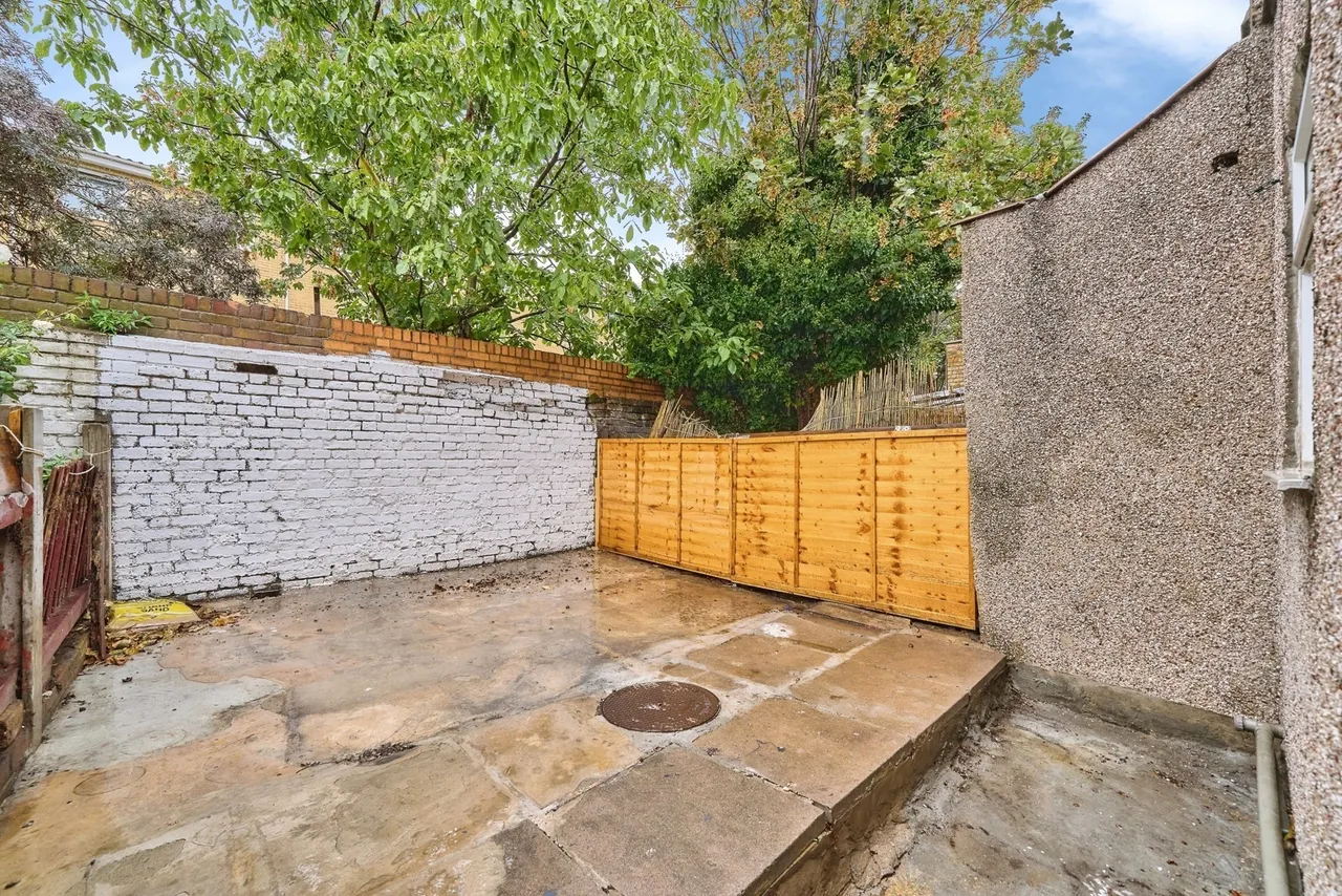 Tavistock Road, London, E15, photo 9