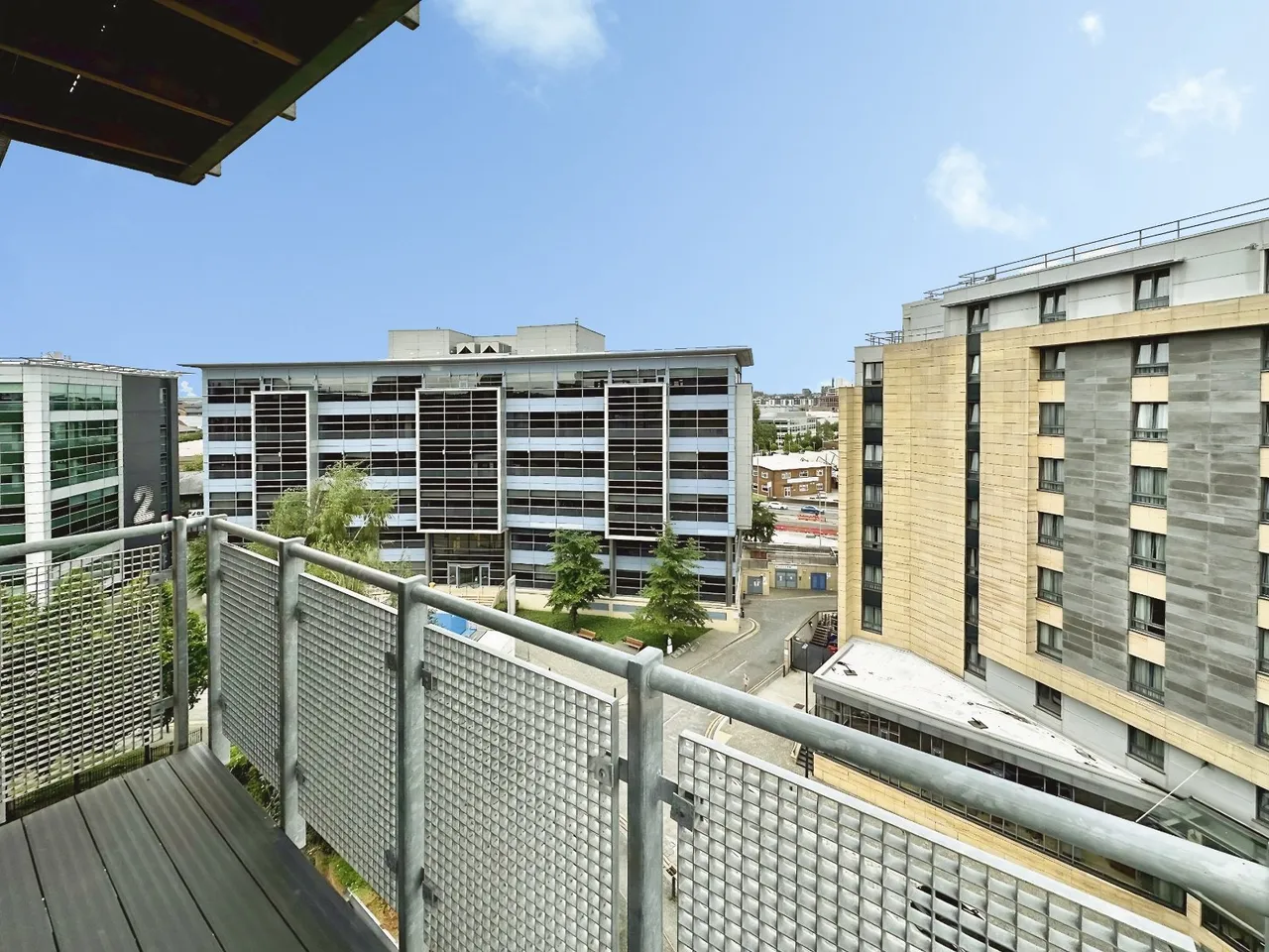 City Walk, Leeds, LS11, photo 2