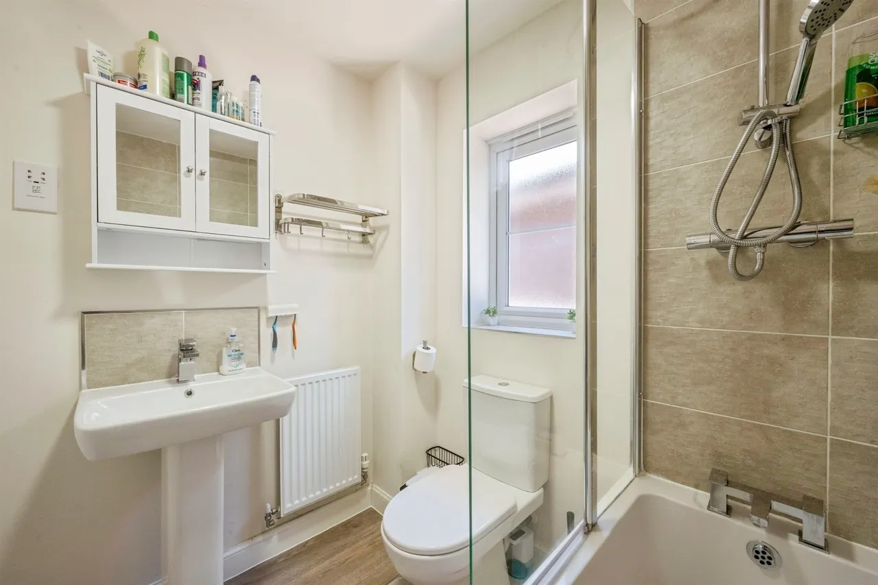 Collier Close, New Rossington, DN11, photo 12