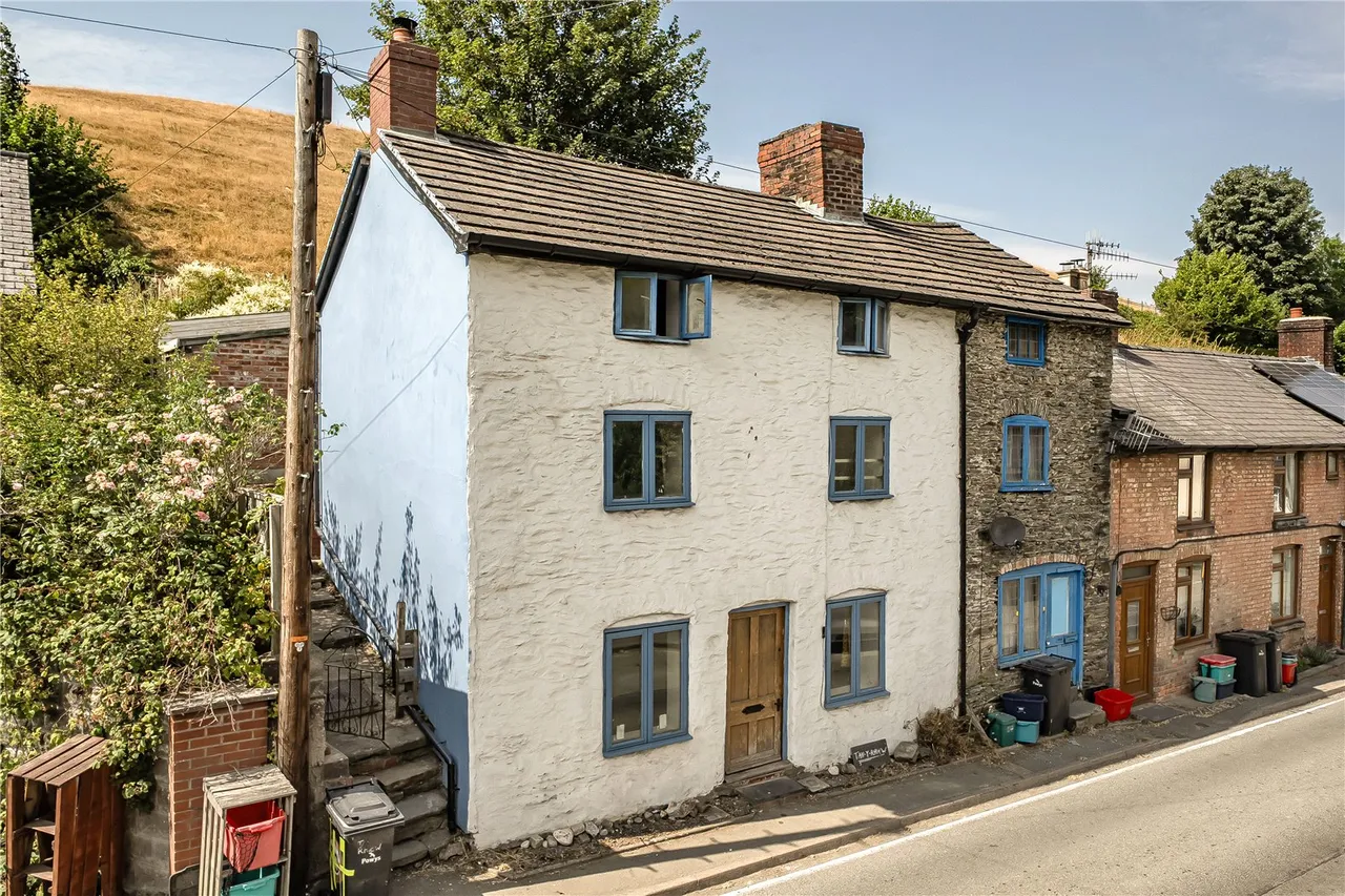 Watergate Street, Llanfair Caereinion, Welshpool, Powys, SY21 0RE, photo 2