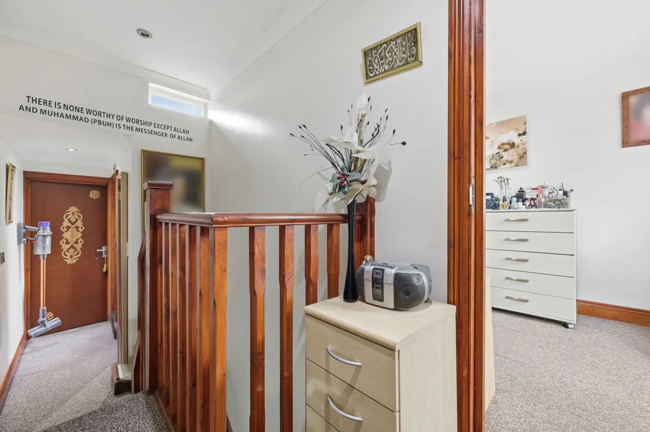 Capworth Street, Leyton, E10, photo 11