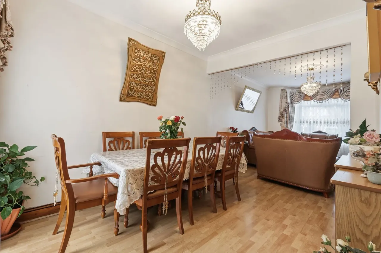 Capworth Street, Leyton, E10, photo 7