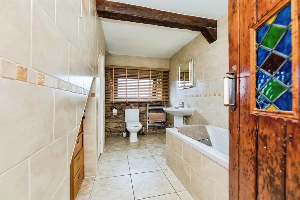 Doncaster Road, Hooton Roberts, S65, photo 14