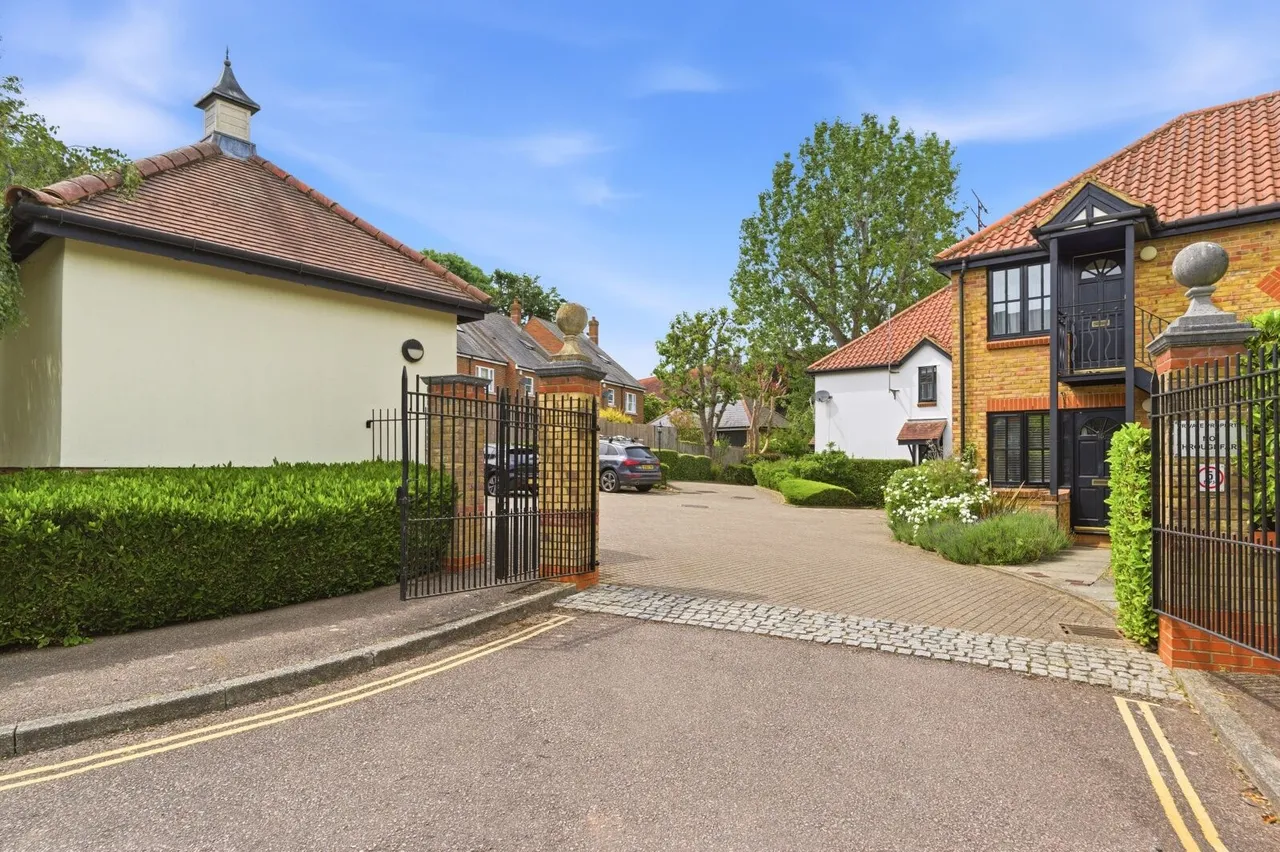 Loire Mews, Harpenden, AL5, photo 14