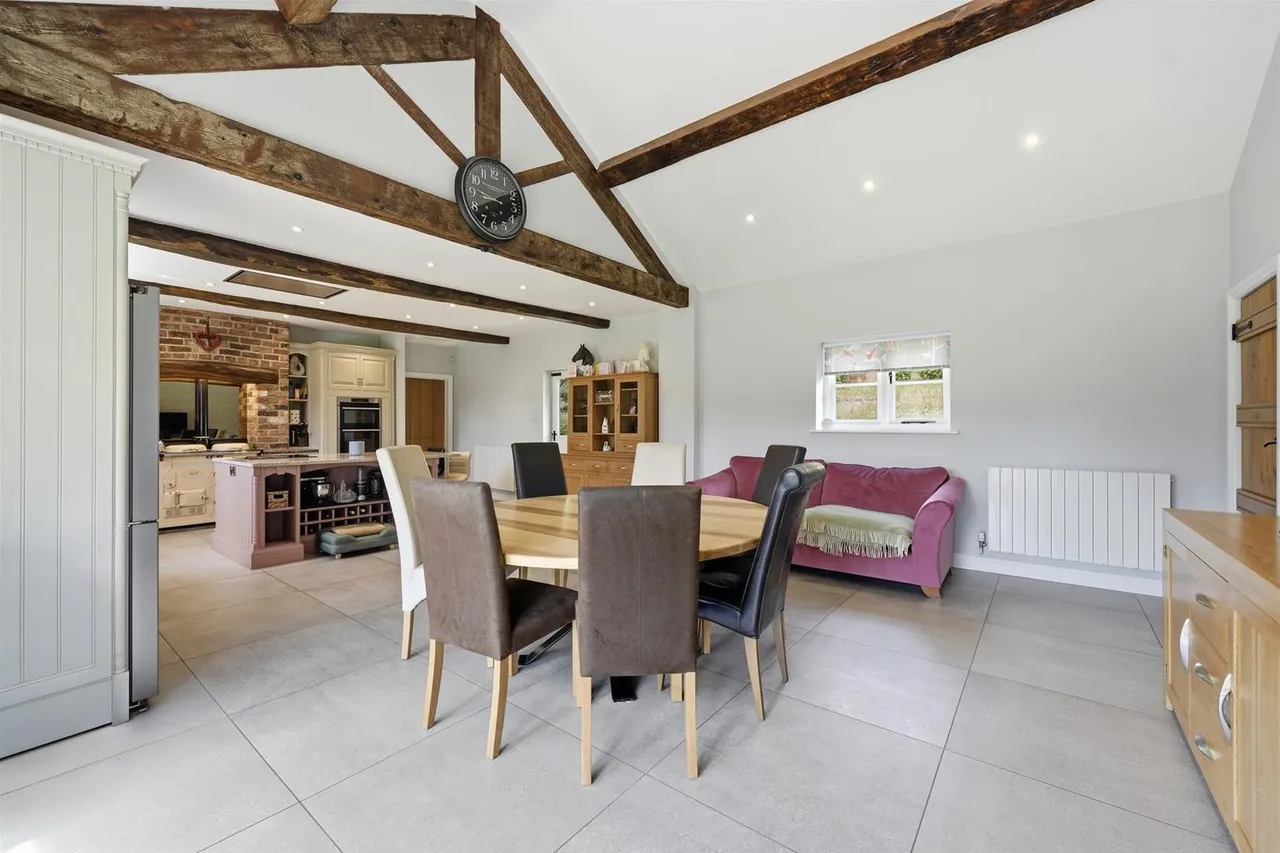 Chelford Road, Henbury, Macclesfield, photo 26