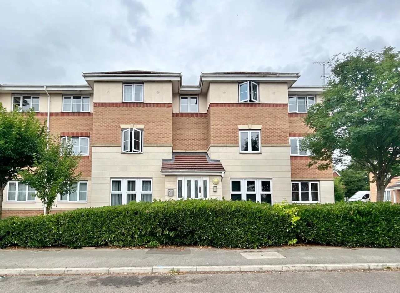 2 bed flat to rent, Pennyfields, Bolton Upon Dearne, S63