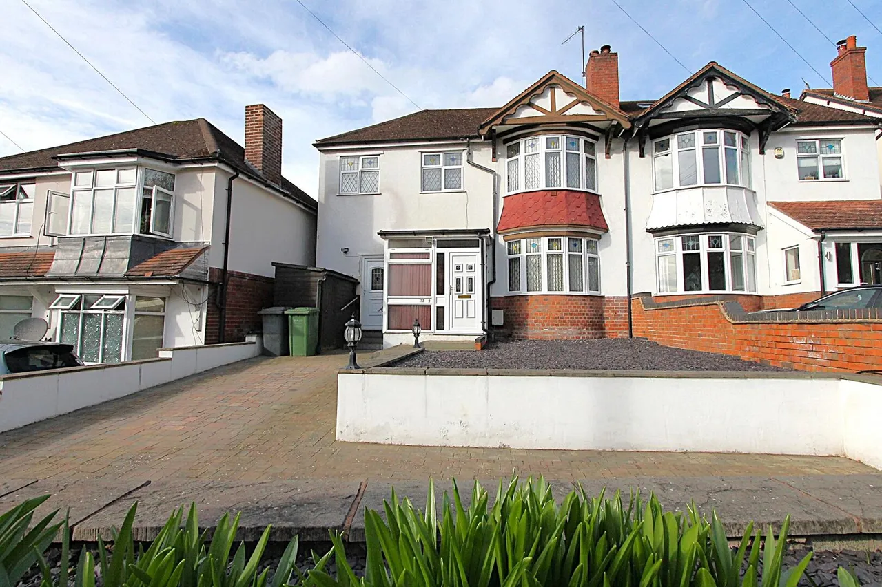 3 bed house for sale — Stourbridge Road, Kidderminster