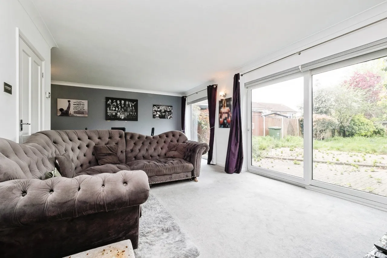 Ilfracombe Crescent, Hornchurch, RM12, photo 2