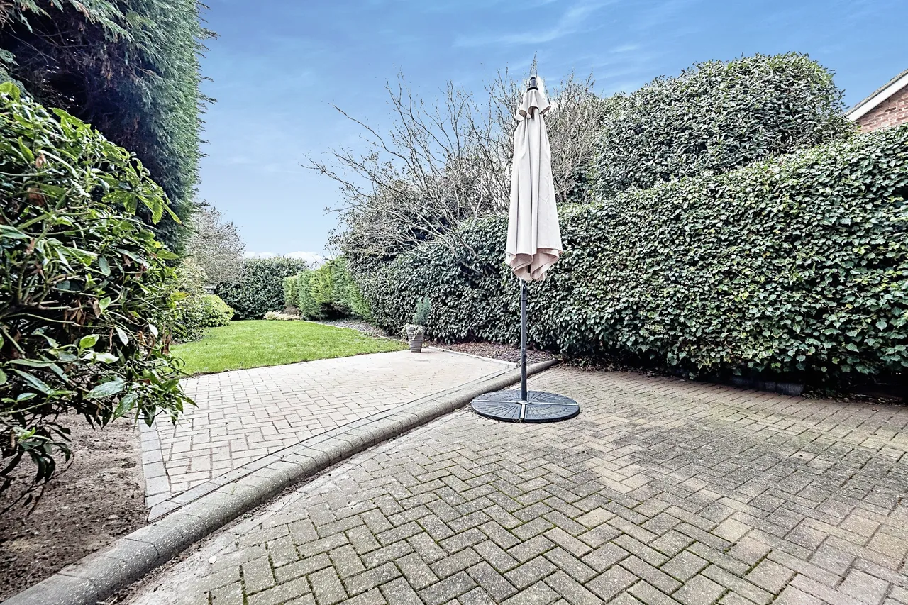 Ilfracombe Crescent, Hornchurch, RM12, photo 26