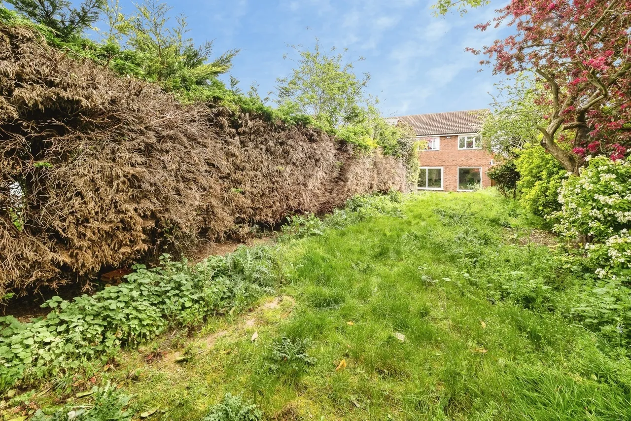 Ilfracombe Crescent, Hornchurch, RM12, photo 24