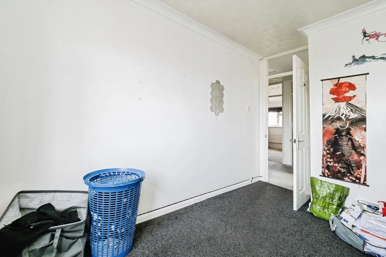 Ilfracombe Crescent, Hornchurch, RM12, photo 21