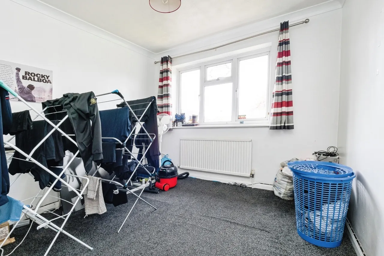 Ilfracombe Crescent, Hornchurch, RM12, photo 20