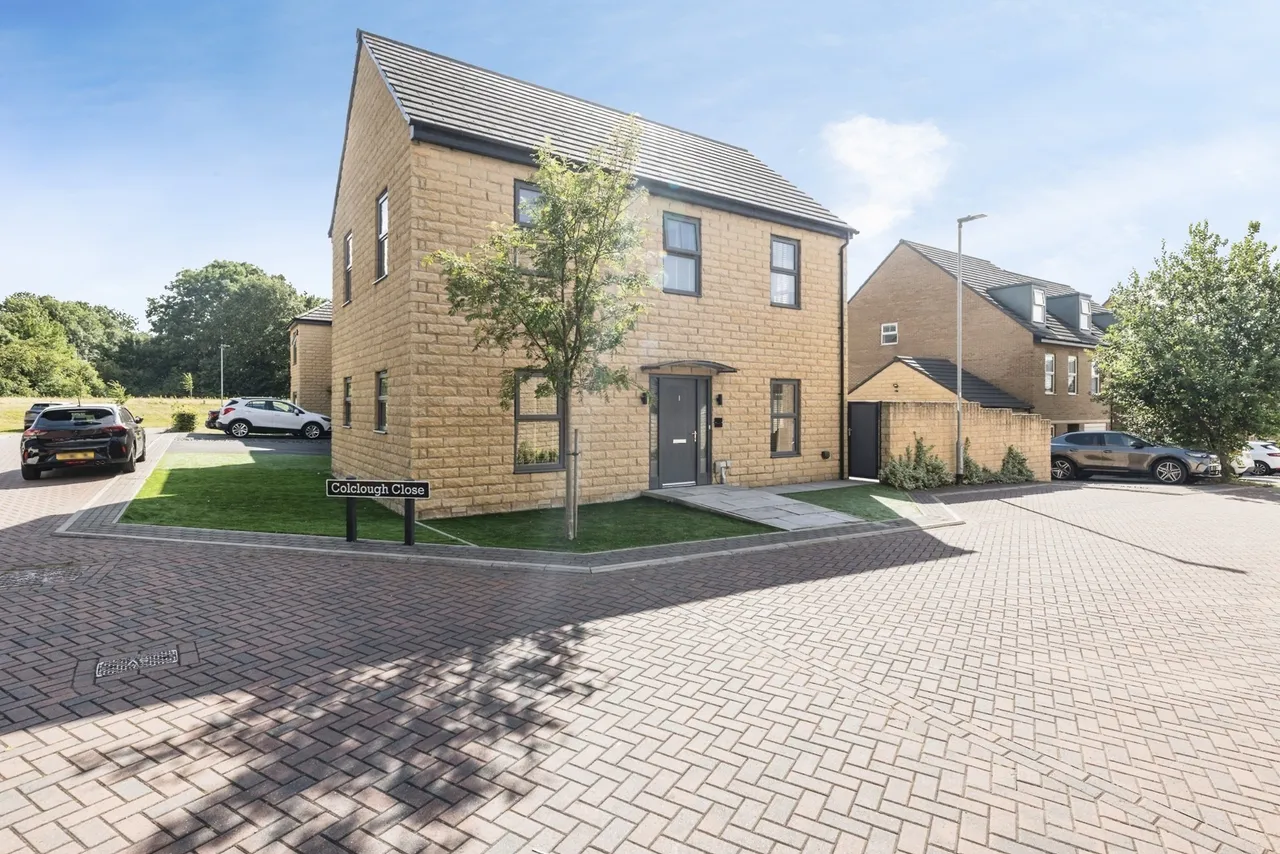 4 bed house for sale — Colclough Close, CASTLEFORD, West Yorkshire, WF10