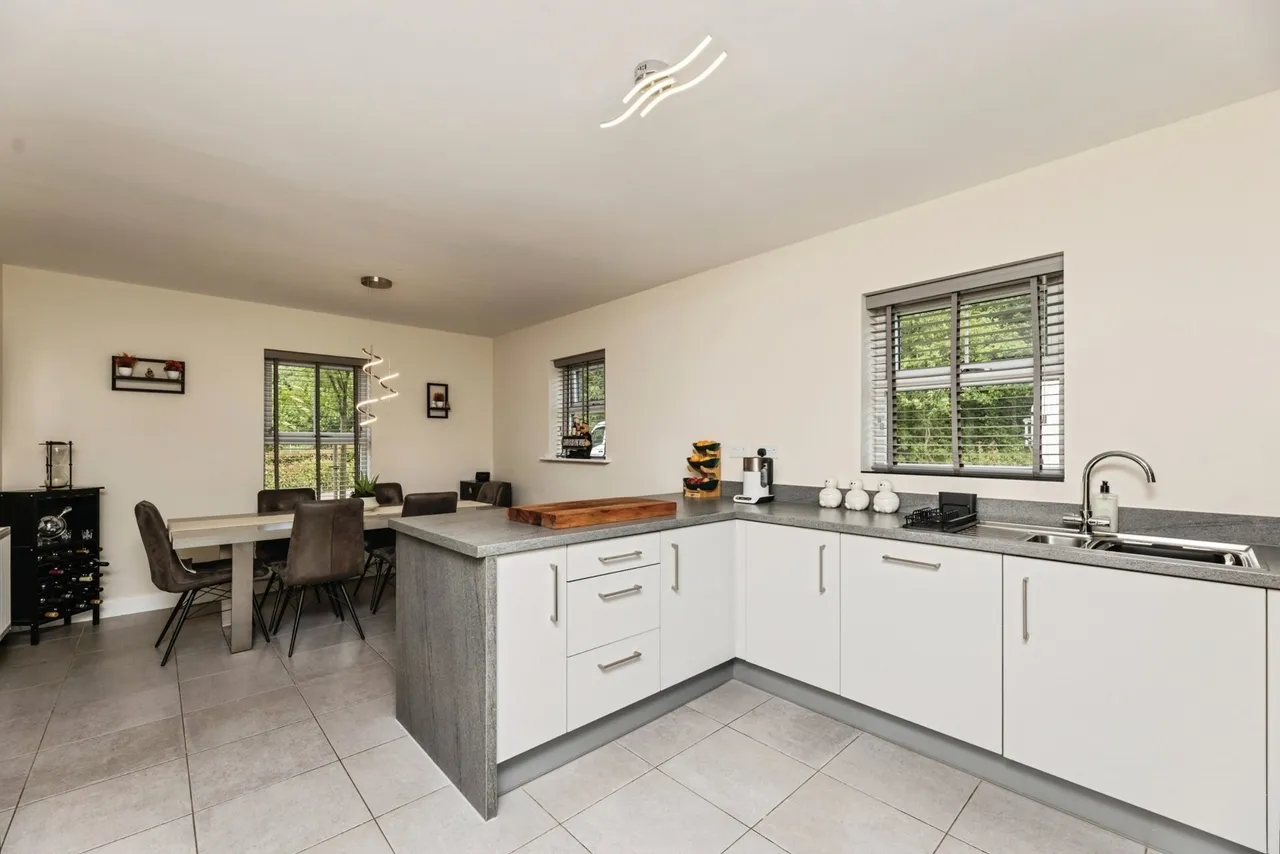 Colclough Close, CASTLEFORD, West Yorkshire, WF10, photo 10