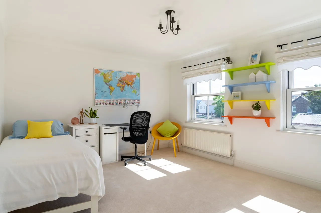 Maidstone Road, Paddock Wood, TN12, photo 11