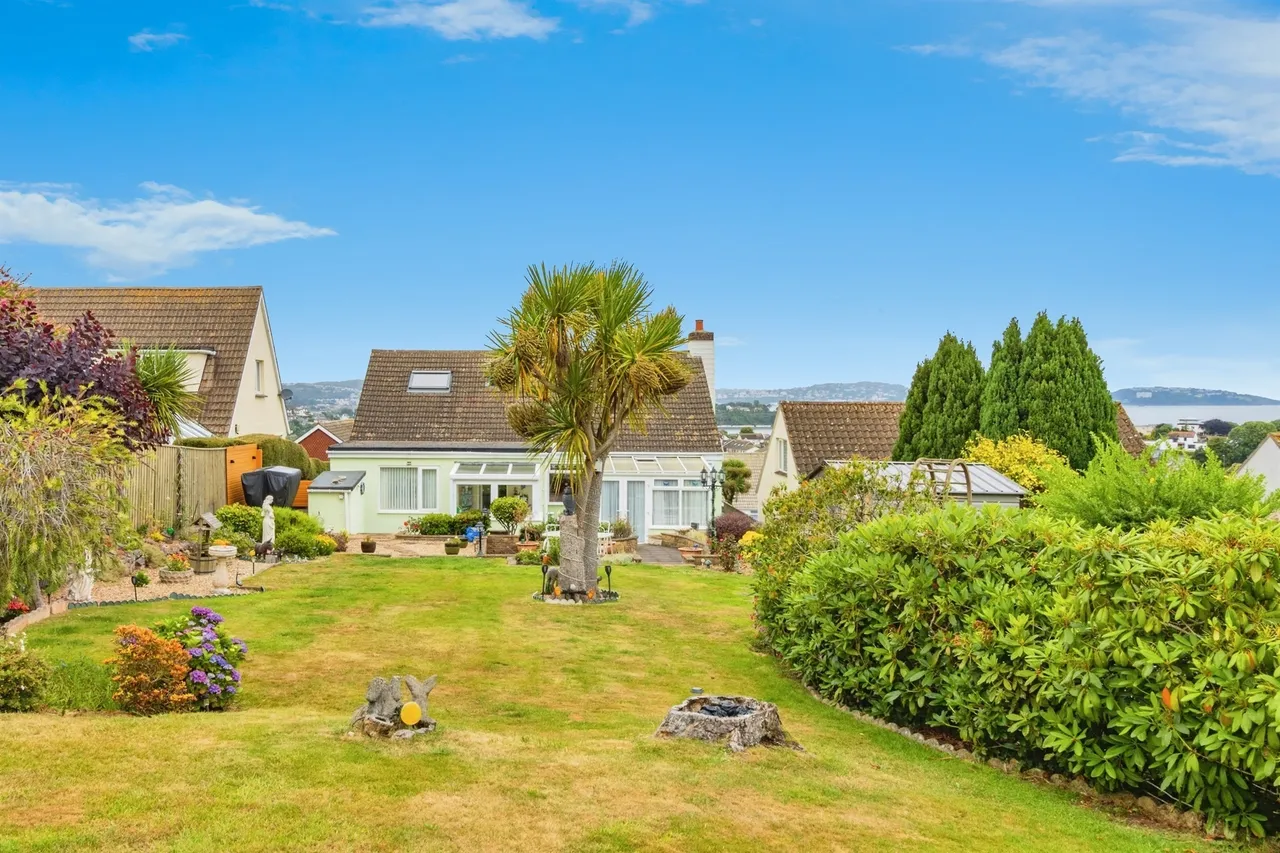 2 bed house for sale — Goodrington Road, Paignton