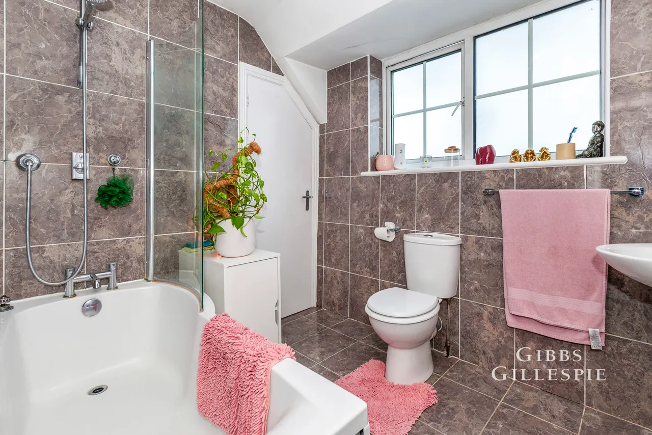 Station Road, Gerrards Cross Fees Apply, SL9, photo 11