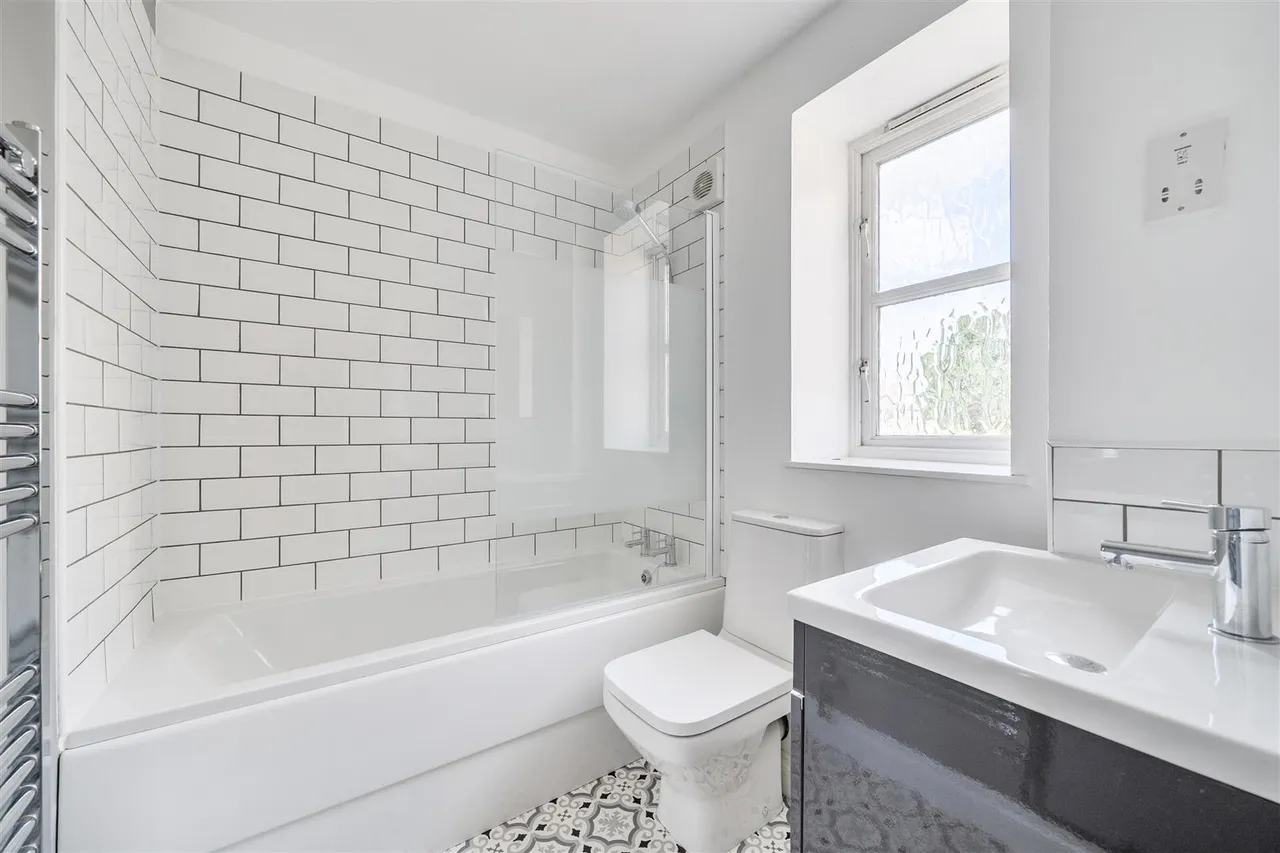 Chapel Mews, Chippenham, SN15, photo 3