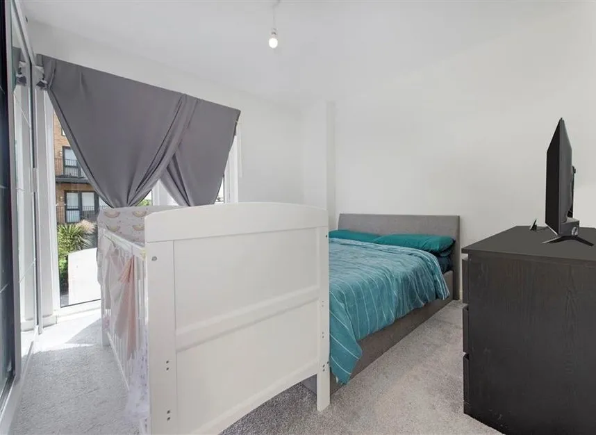 Cricklewood Lane, Cricklewood, NW2, photo 5
