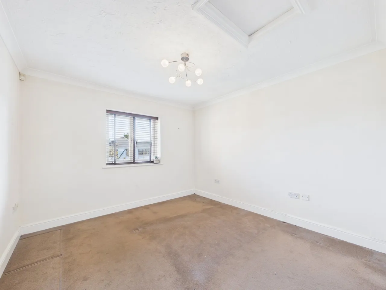 Cumberland Road, Ashford, TW15, photo 8