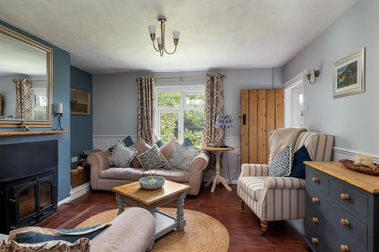 Station Row, Tilbrook, photo 7