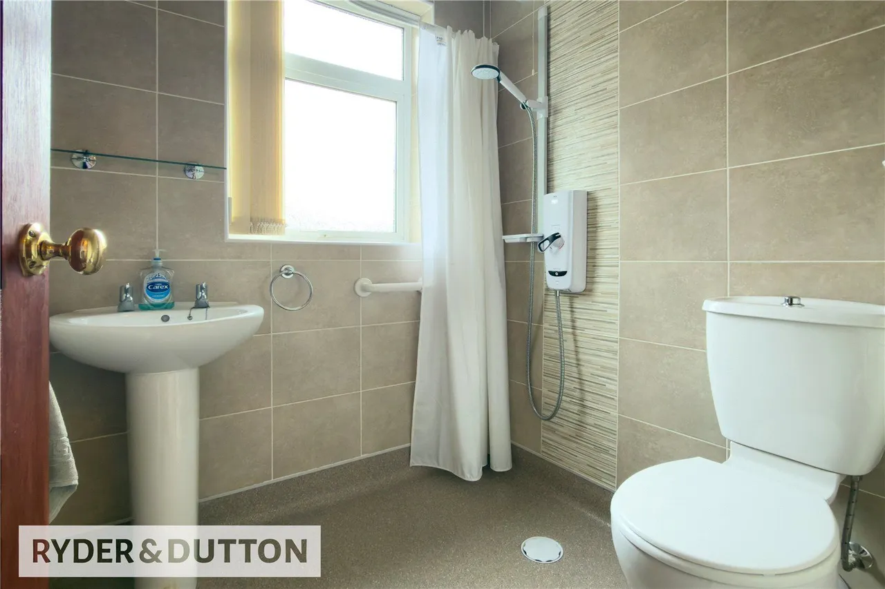 Shirley Avenue, Chadderton, OL9, photo 12