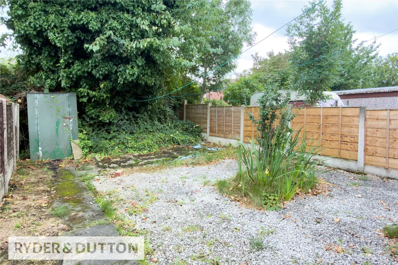 Shirley Avenue, Chadderton, OL9, photo 13