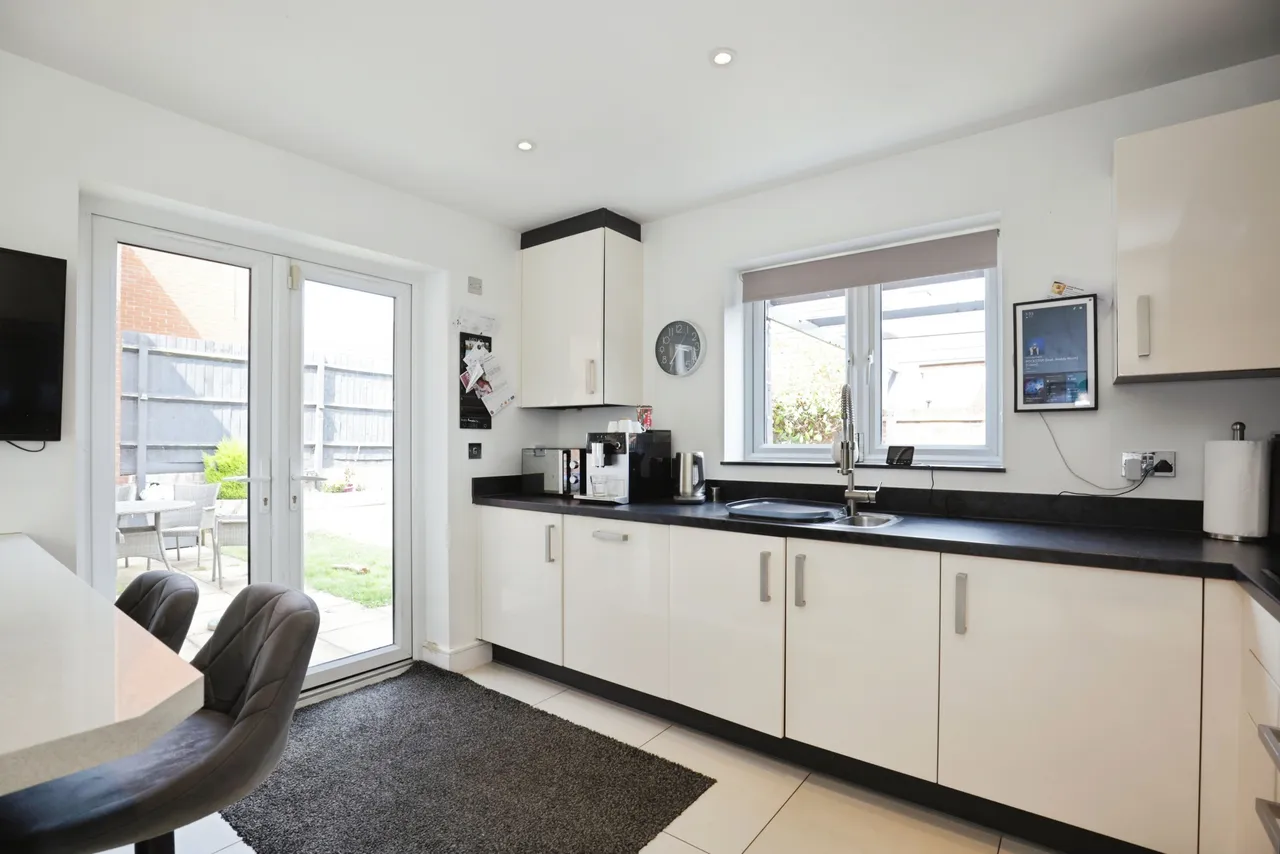 Swift Avenue, Eden Park, CV21, photo 7