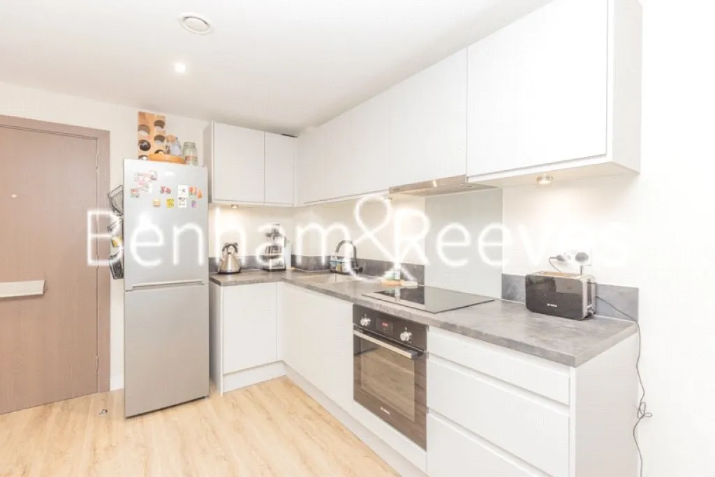 flat to rent, Tierney Lane, Fulham, W6