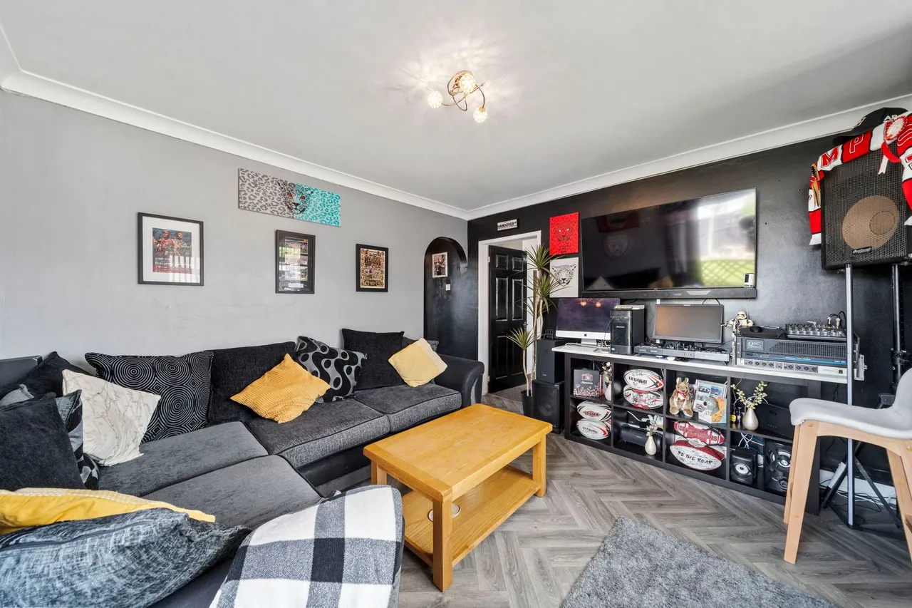 Milldale Road, Leigh, WN7, photo 7