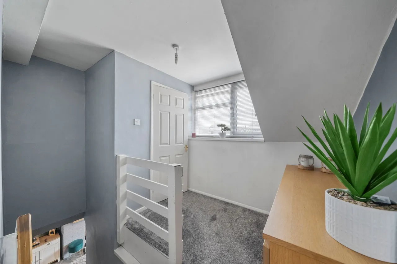 Milldale Road, Leigh, WN7, photo 10