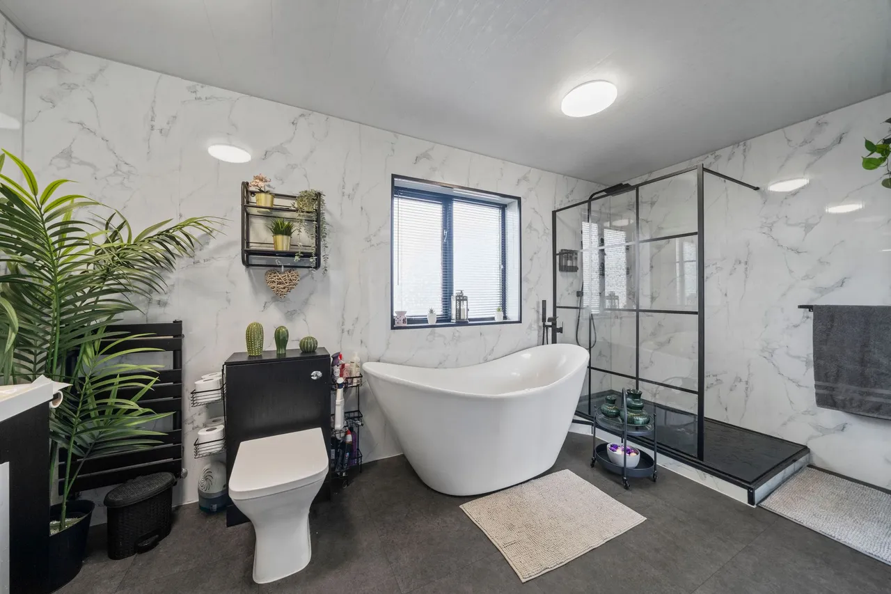 Milldale Road, Leigh, WN7, photo 8