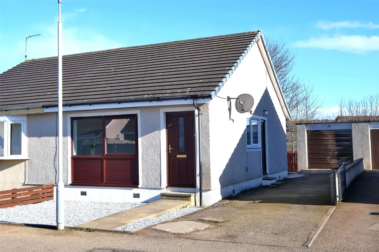 2 bed house for sale, Burnside Crescent, Stuartfield, AB42