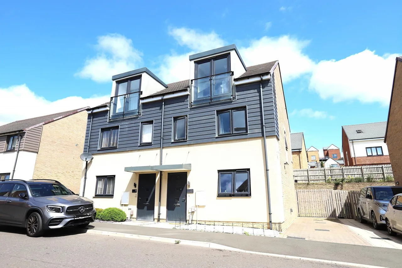 3 bed house for sale, Chesterholm Avenue, Newcastle Upon Tyne, NE15