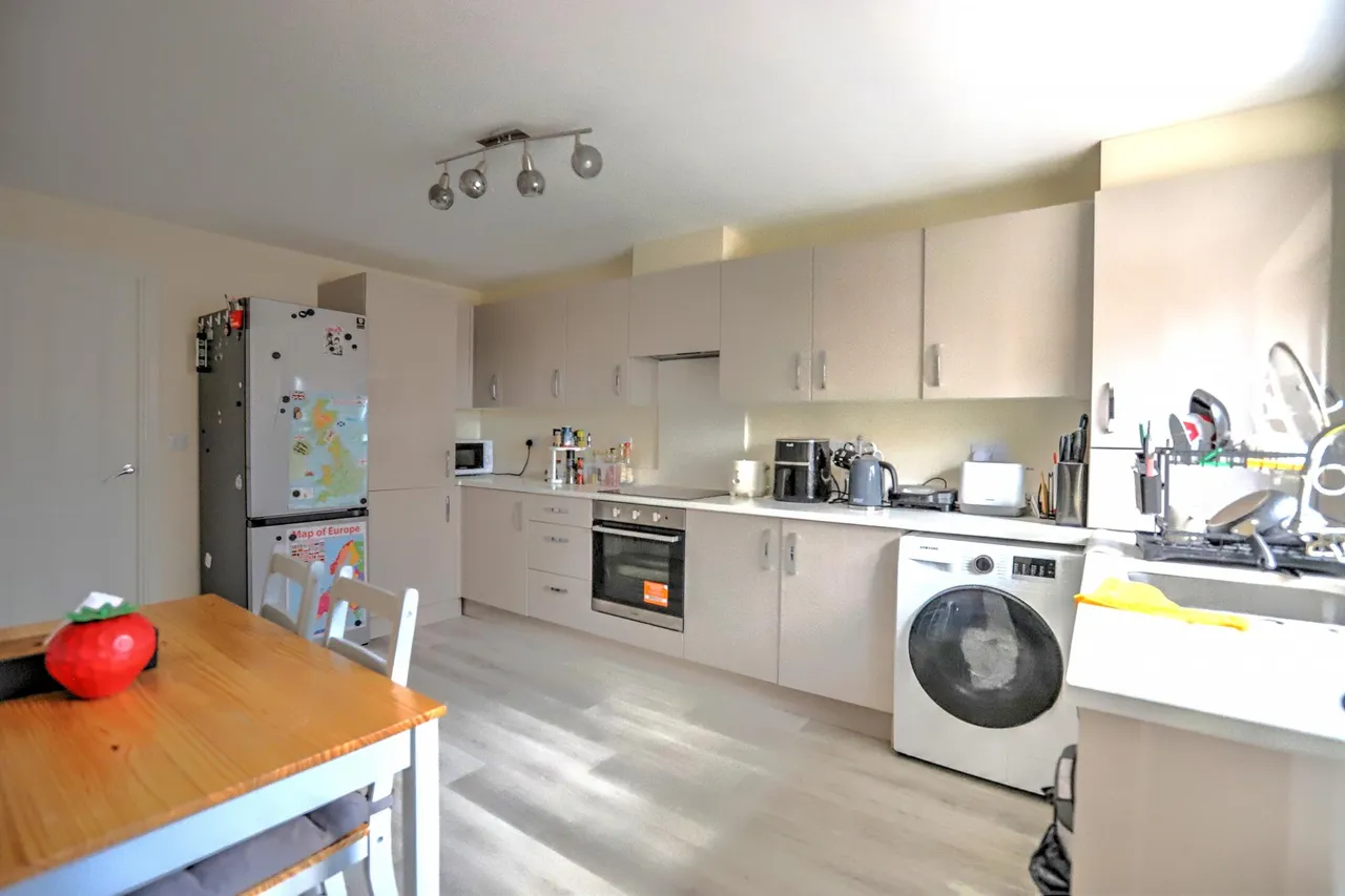 Chesterholm Avenue, Newcastle Upon Tyne, NE15, photo 6