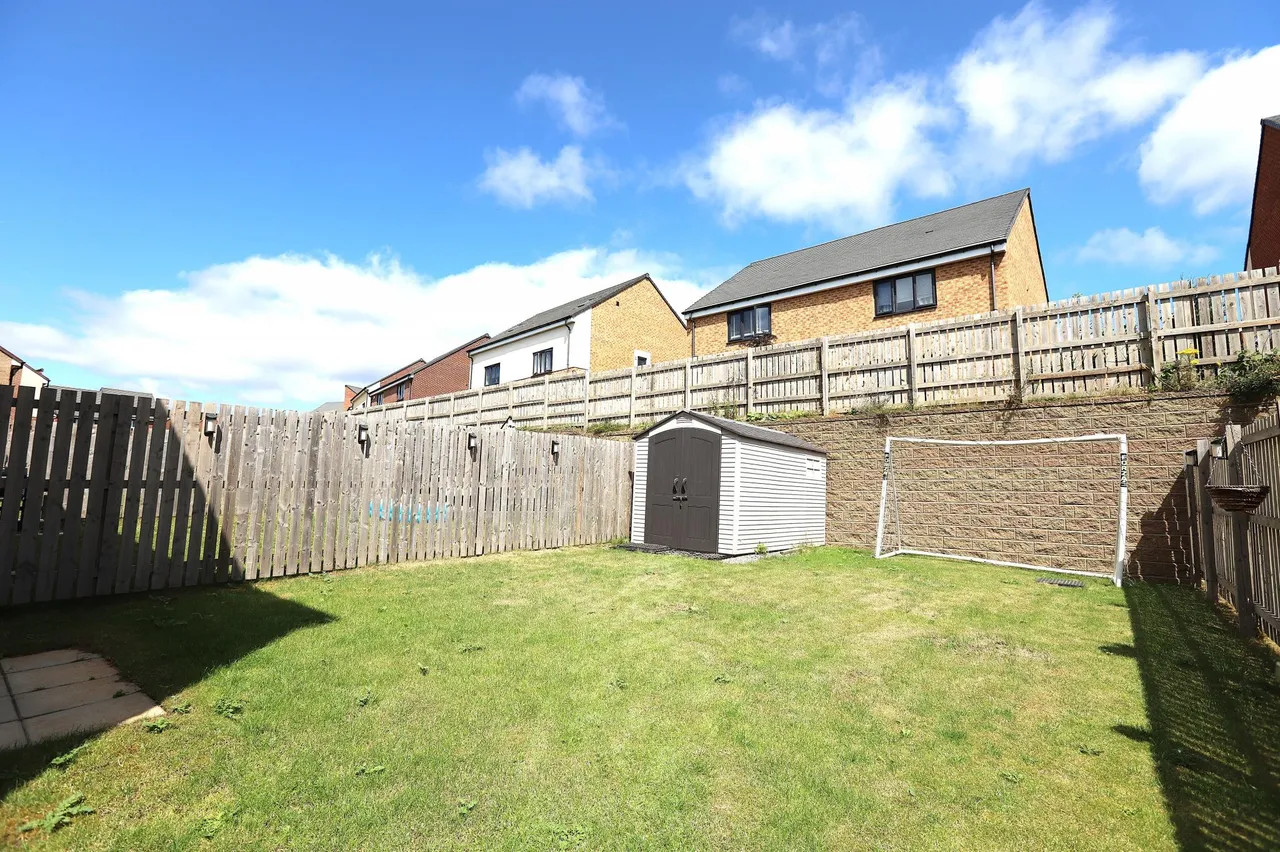 Chesterholm Avenue, Newcastle Upon Tyne, NE15, photo 17