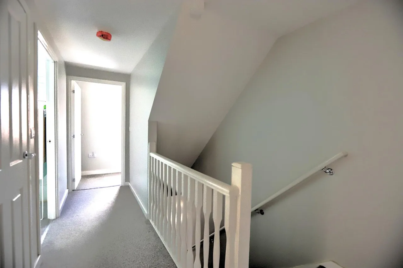 Chesterholm Avenue, Newcastle Upon Tyne, NE15, photo 10