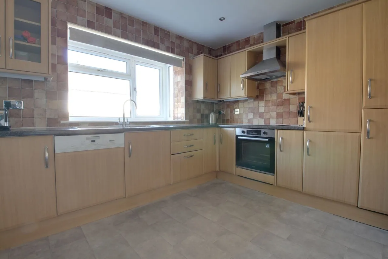 Wychwood Church View, Adel, LS16, photo 7