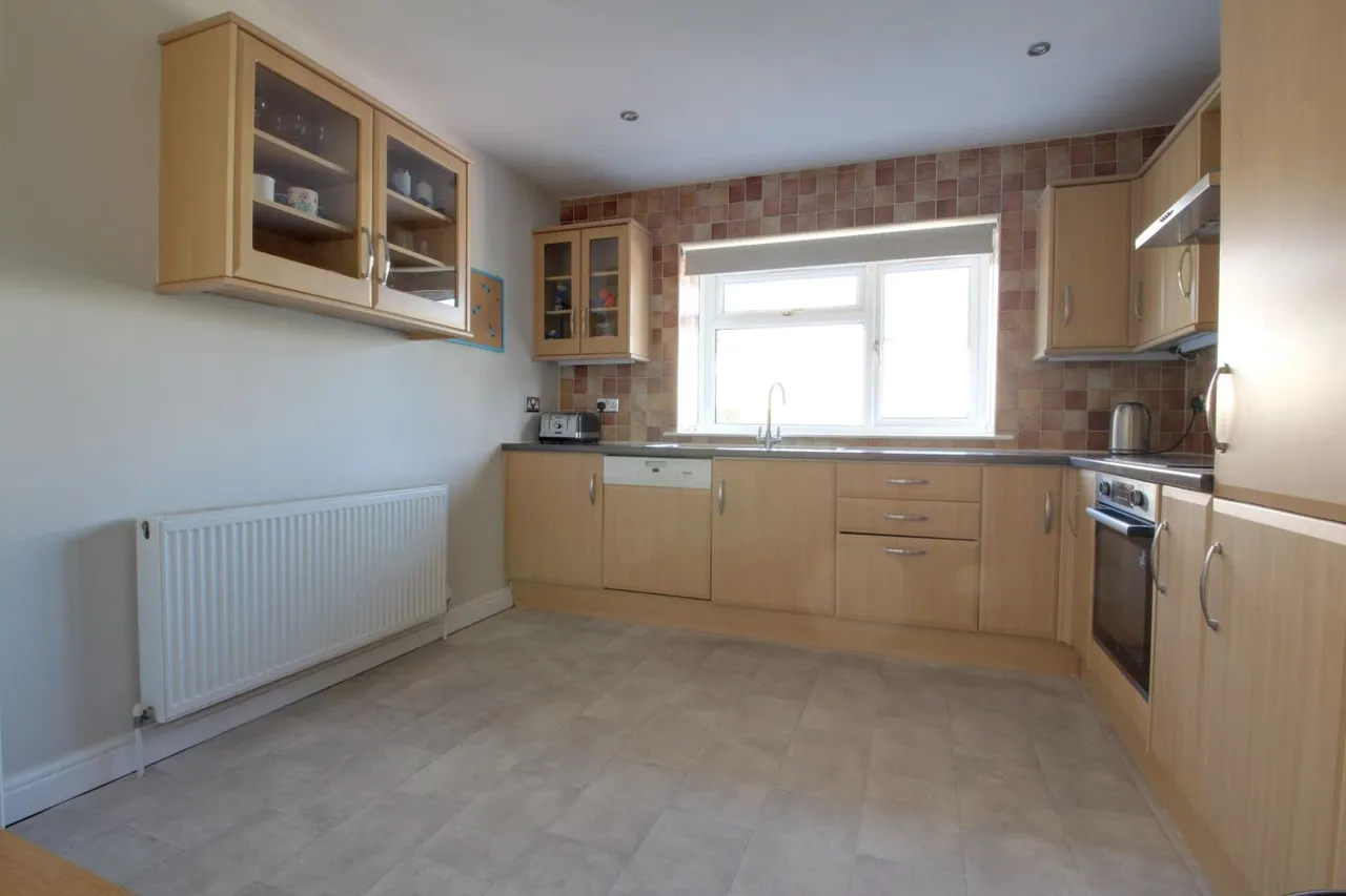 Wychwood Church View, Adel, LS16, photo 8