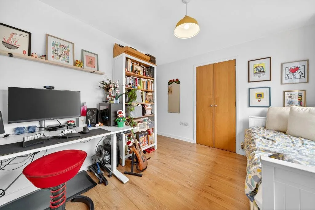 Southwold Road, Armstrong House, E5, photo 8