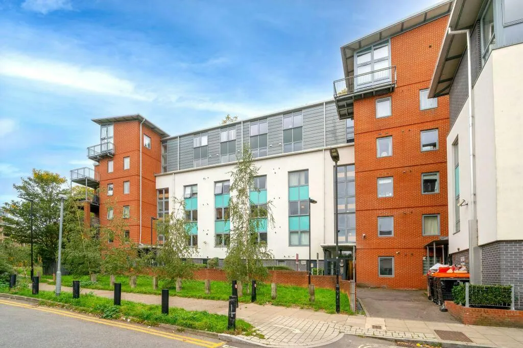 Southwold Road, Armstrong House, E5, photo 16