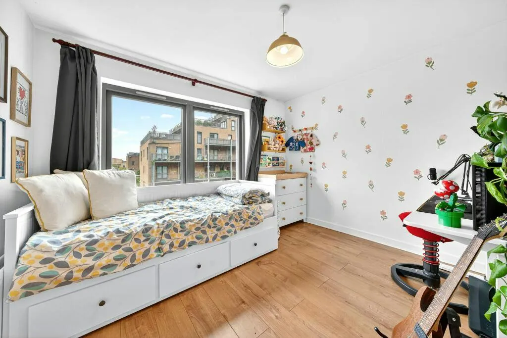 Southwold Road, Armstrong House, E5, photo 7