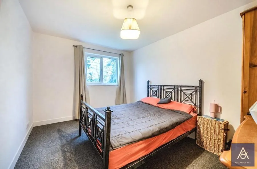 Highfield Court, Brackley, NN13, photo 11