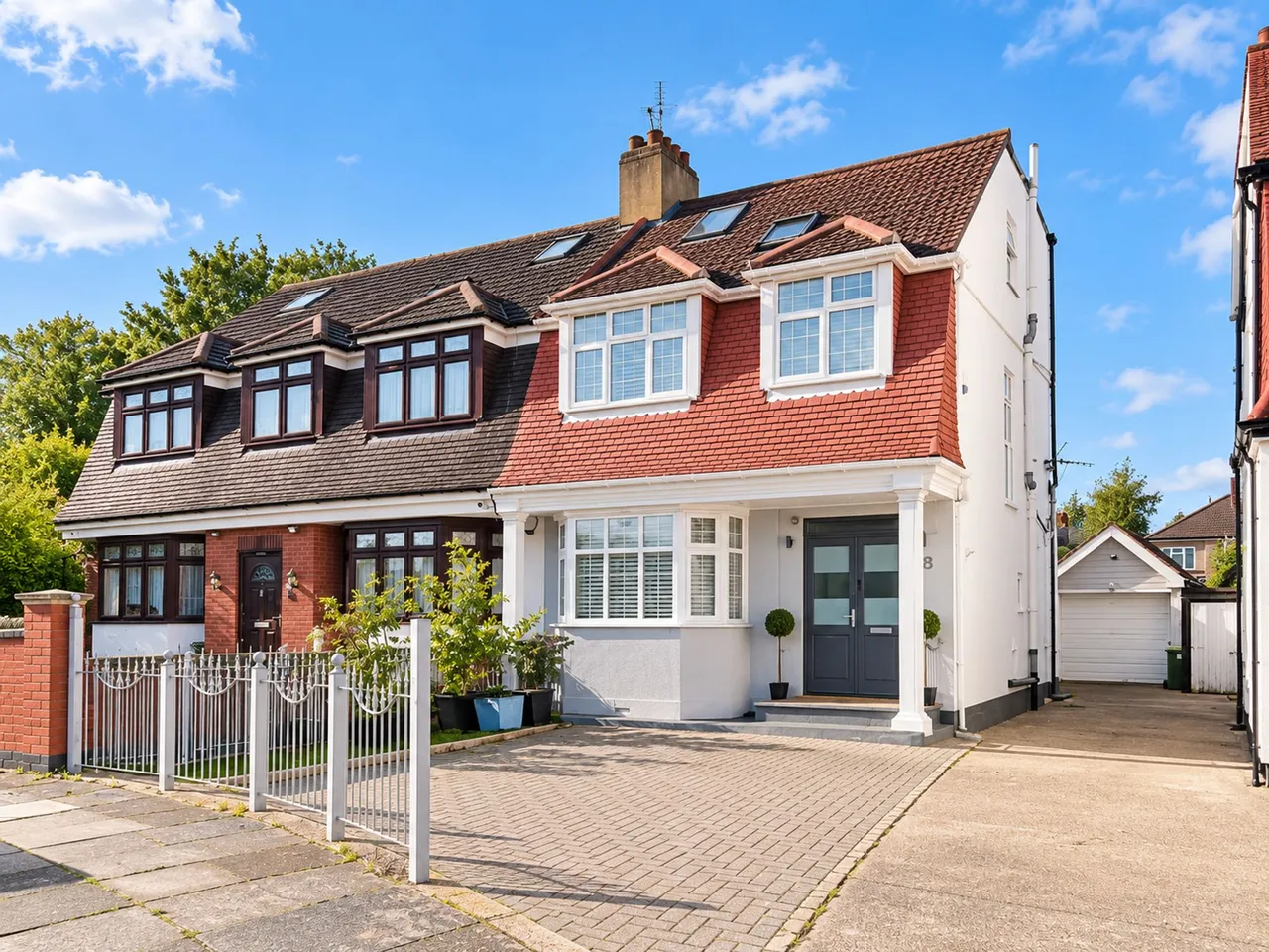 5 bed house for sale, St. Clair Close, Ilford, IG5