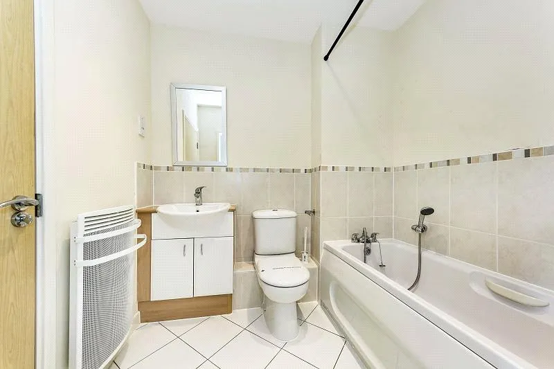 Station Approach, Woking, GU22, photo 9