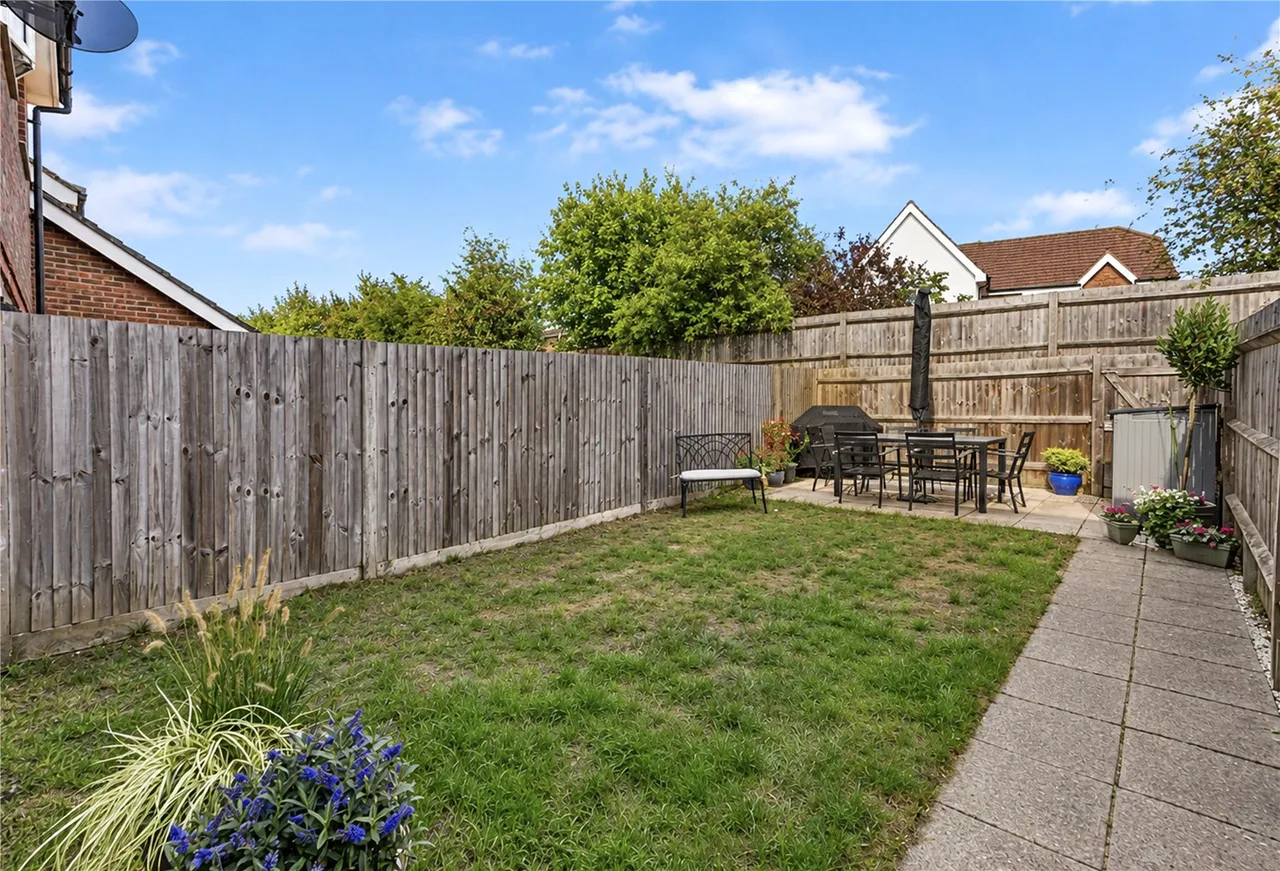 Brookwood Farm Drive, Knaphill, GU21, photo 15