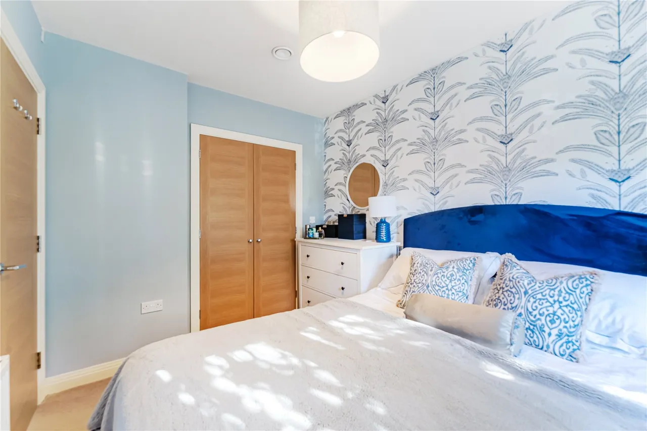 Brookwood Farm Drive, Knaphill, GU21, photo 10