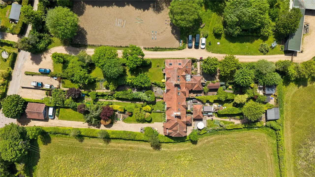 Buckland Common, Tring, photo 26