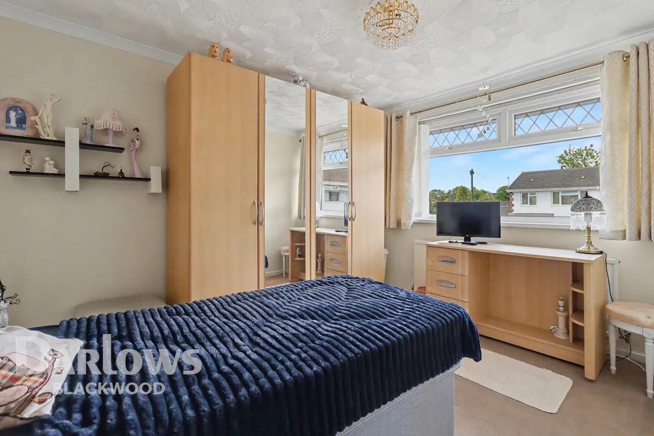Crown Lane, Blackwood, photo 10